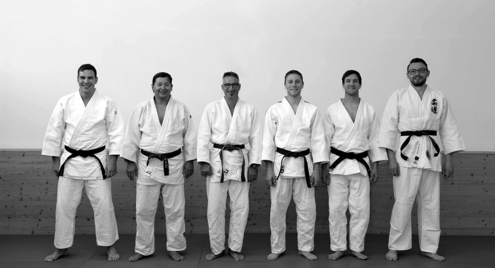 Das Team #85 2016 — sechs Judokas im Dojo